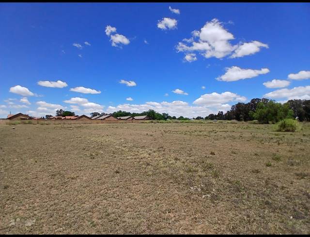 8,094M² VACANT LAND FOR SALE IN RIVERSDALE
